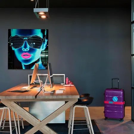 Moxy Vienna Airport