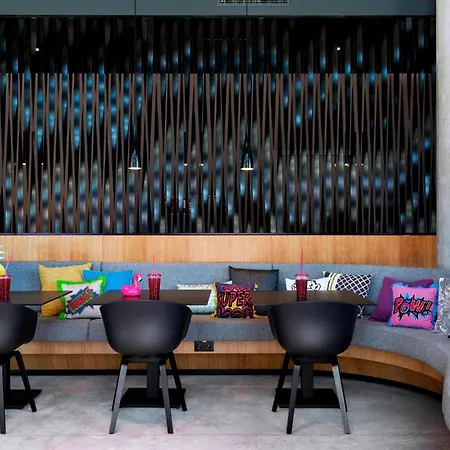 Moxy Vienna Airport