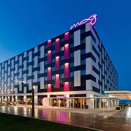 Moxy Vienna Airport