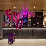 Hotel Moxy Vienna Airport