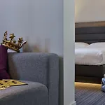 Moxy Vienna Airport Hotel 3*