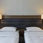 Moxy Vienna Airport Hotel 3*