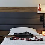 Moxy Vienna Airport Hotel Schwechat