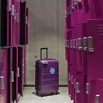 Moxy Vienna Airport Hotel 3*