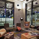 Moxy Vienna Airport Hotel