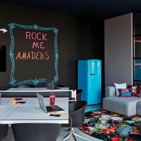 Moxy Vienna Airport Schwechat