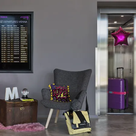 Ξενοδοχείο Moxy Vienna Airport 3*