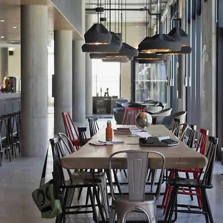 Moxy Vienna Airport