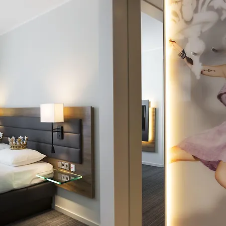 Szálloda Moxy Vienna Airport 3*