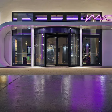 Moxy Airport Hotell Schwechat