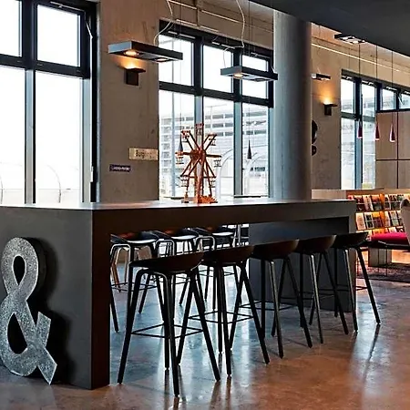 Moxy Vienna Airport Ξενοδοχείο Schwechat