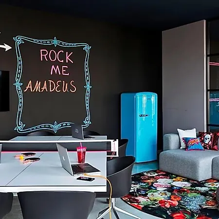 Moxy Vienna Airport 3* Schwechat
