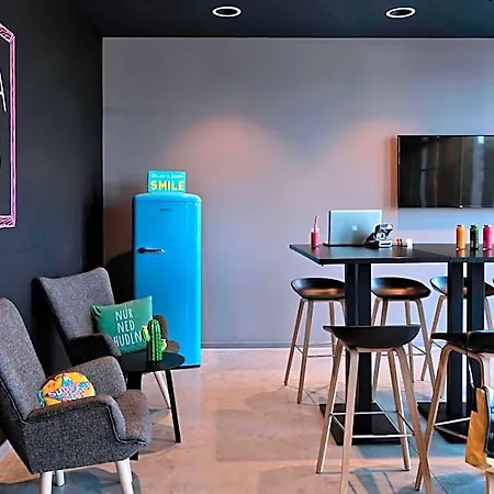 Moxy Vienna Airport