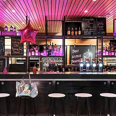 Moxy Vienna Airport