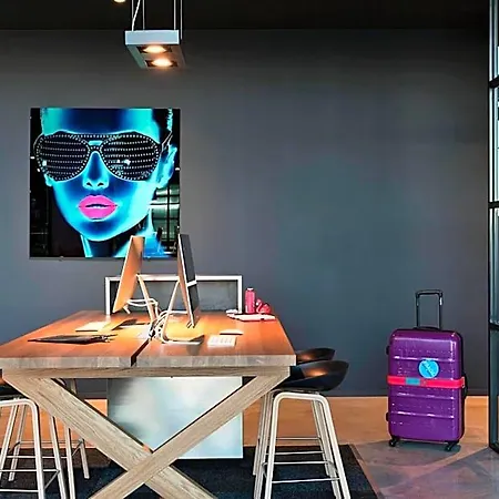 Moxy Vienna Airport