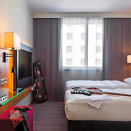 Moxy Vienna Airport