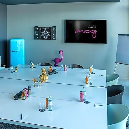 Szálloda Moxy Vienna Airport