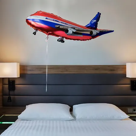 Moxy Vienna Airport Hotel