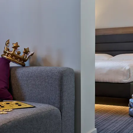 Moxy Vienna Airport Hotel 3*