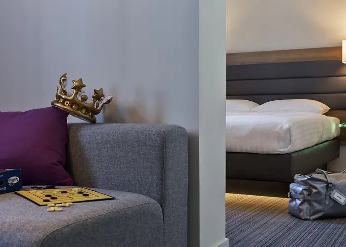 Moxy Airport Hotell 3*