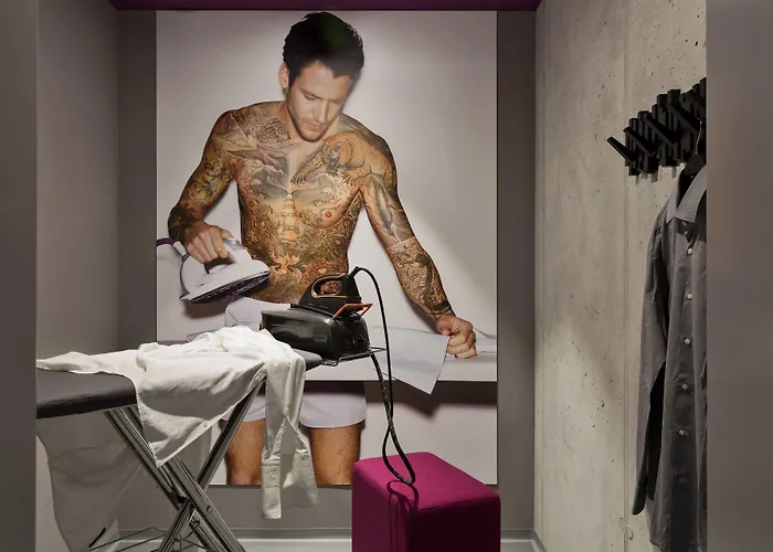 Moxy Vienna Airport Hotel Schwechat