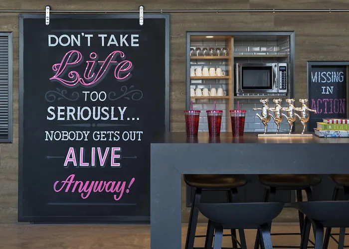 Moxy Vienna Airport Schwechat