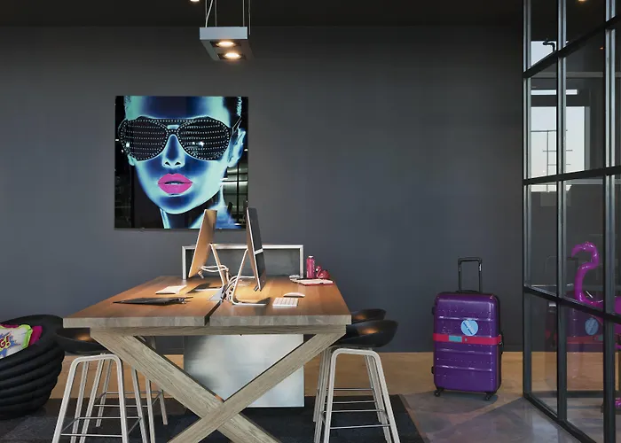 Hotel Moxy Vienna Airport